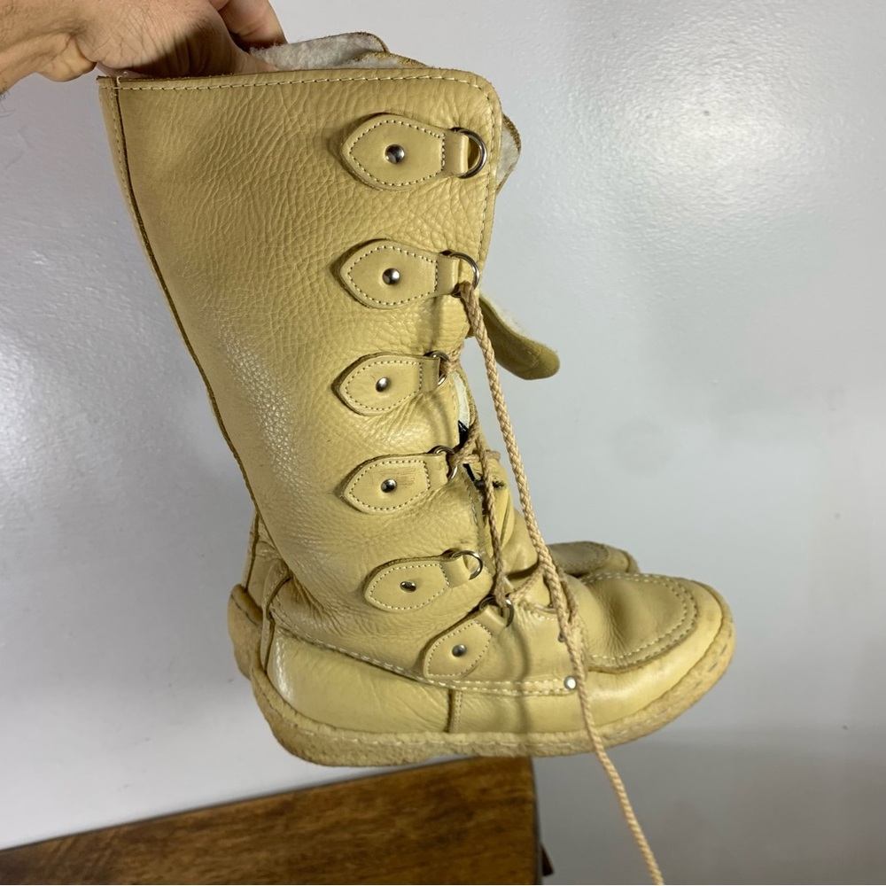 Moccasins mukluks Winter leather waterproof boots like new - Picture 7 of 12
